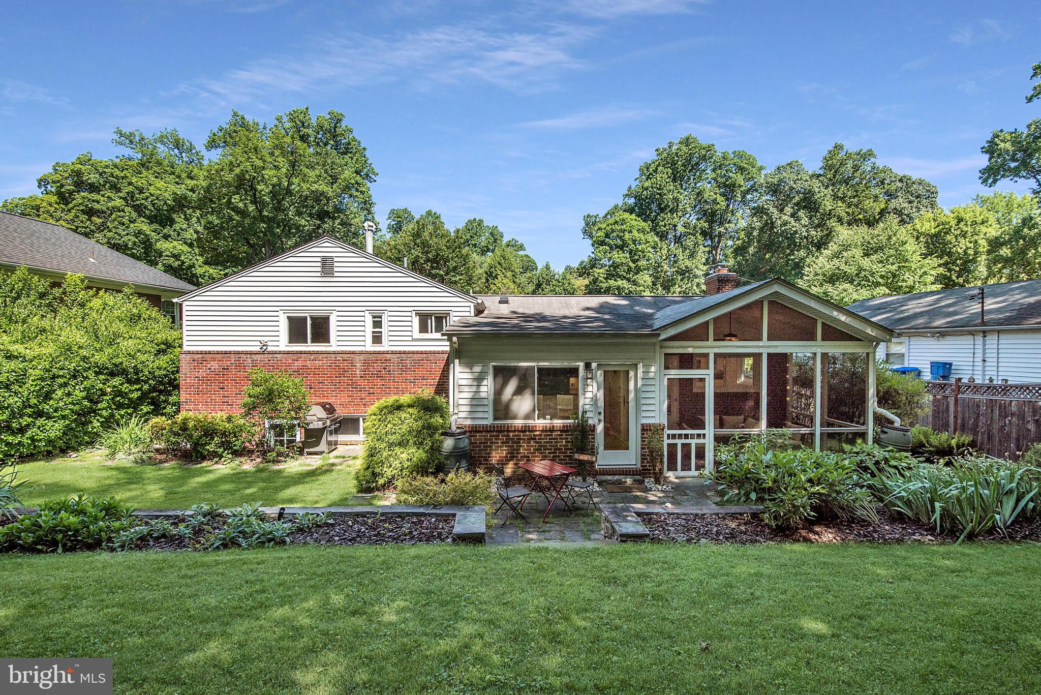 9407 Crosby Road Silver Spring, MD 20910 - Photo 32 of 36 Gallery Image 32