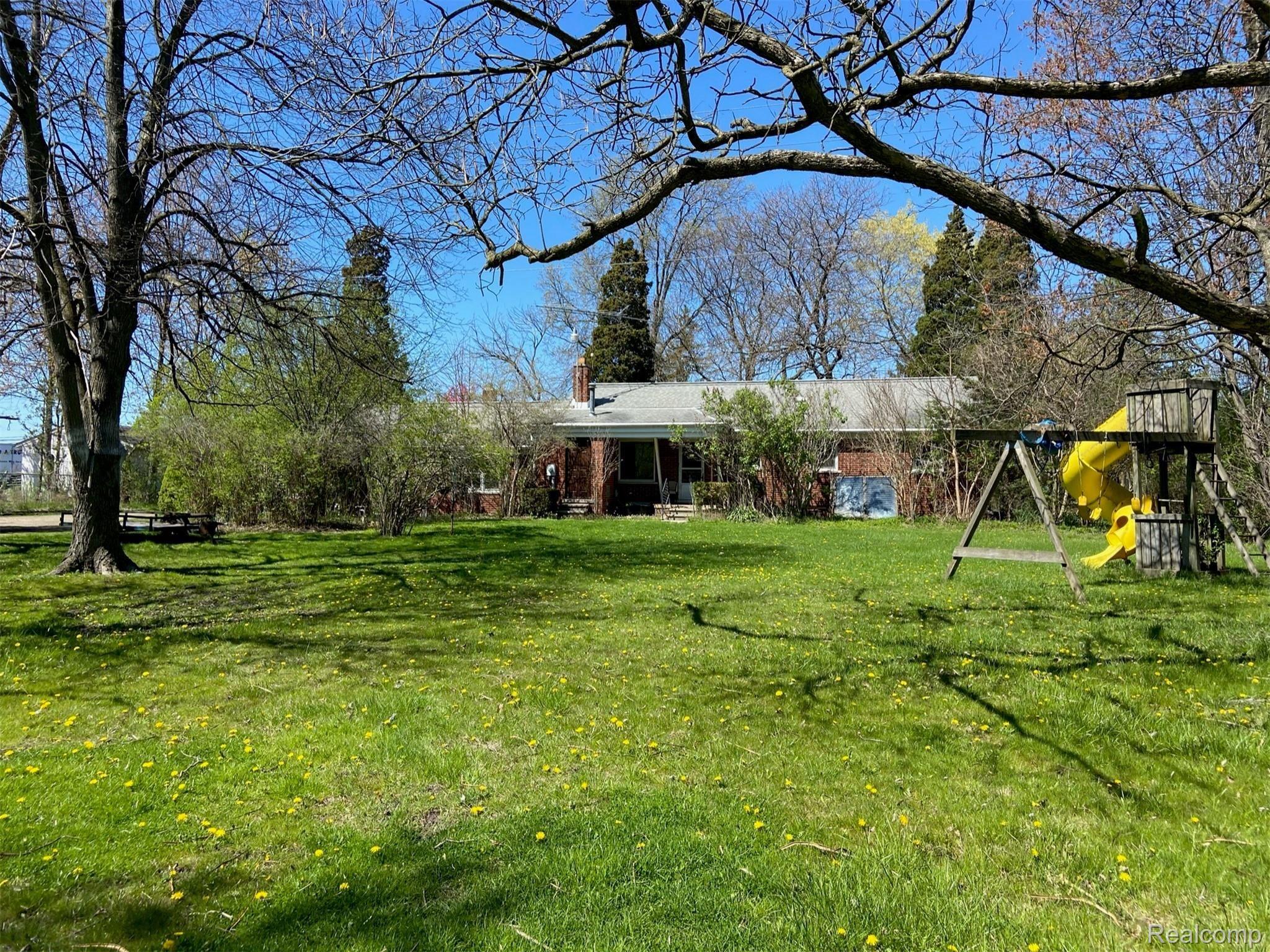 18925 Sibley Road Riverview, MI 48193 - Photo 29 of 32 Photo Apr 25, 3 02 04 PM.jpg
