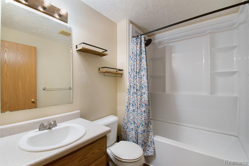 7986 Arkona Road Milan, MI 48160 - Photo 22 of 27