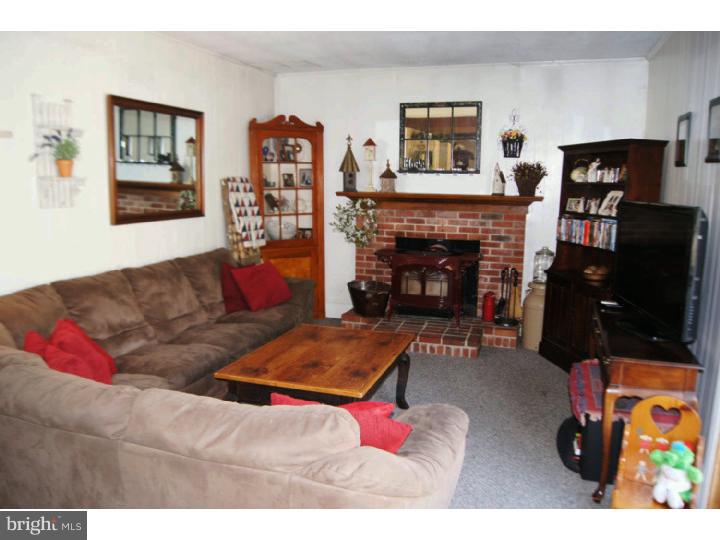 3 Waterview Road Downingtown, PA 19335 - Photo 8 of 25 Family Room