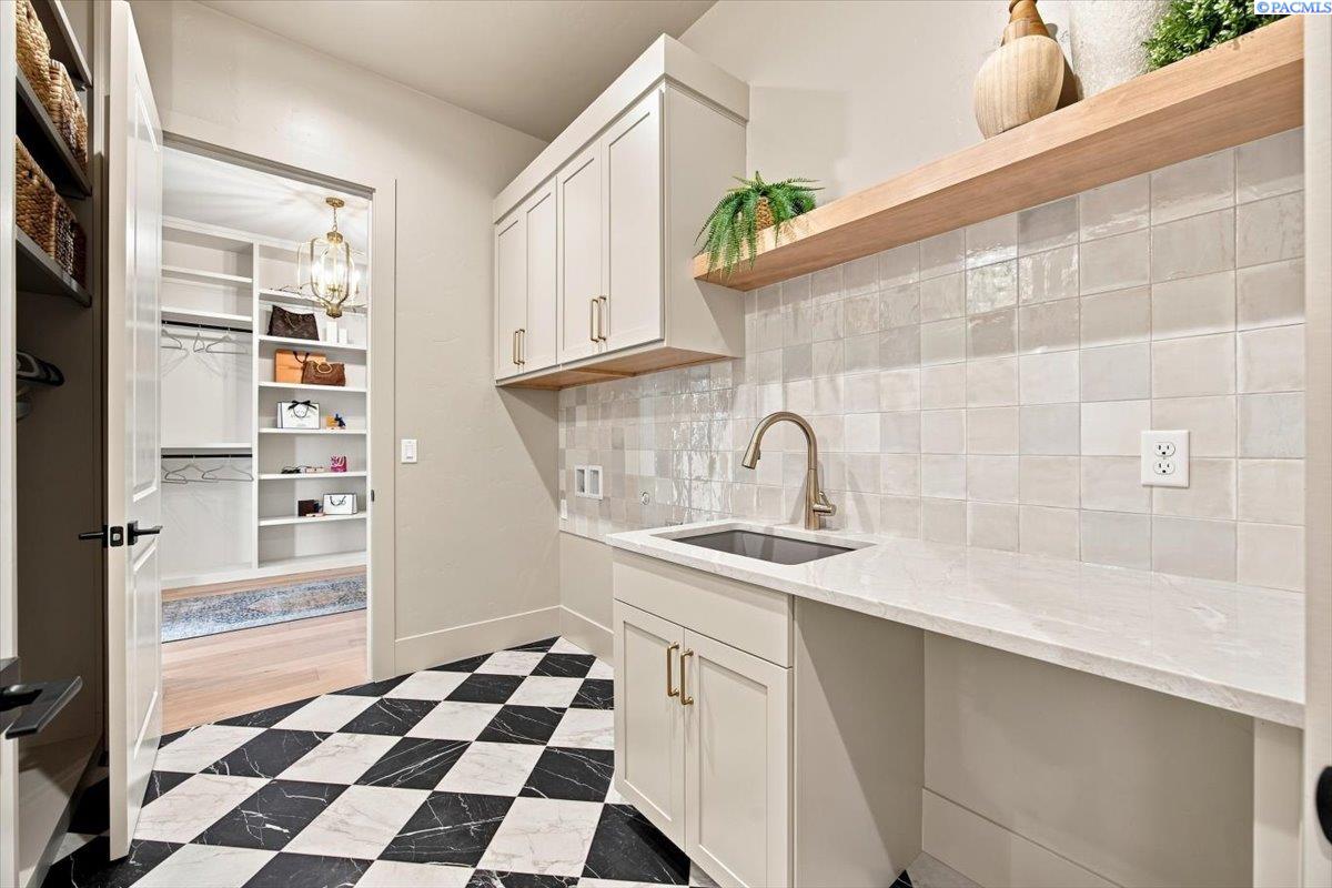 12701 Clark Frk Road Pasco, WA 99301 - Photo 19 of 50 Gallery Image 19