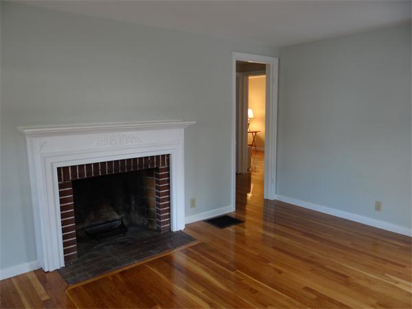 21 Forum Road Quincy, MA 02169 - Photo 3 of 22 Gallery Image 3