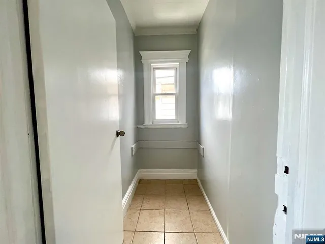 a view of empty room with window