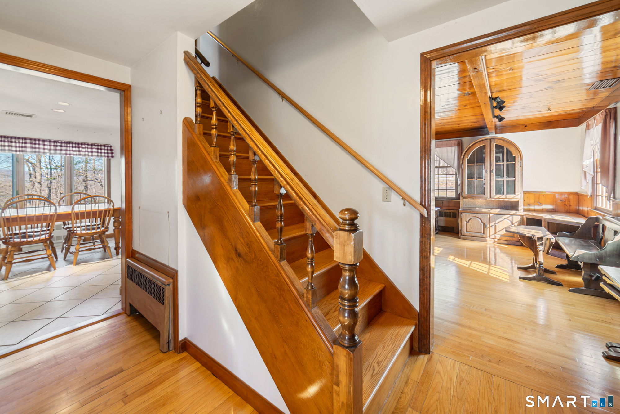 91 Gleeson Road Middletown, CT 06457 - Photo 15 of 39 a view of an entryway