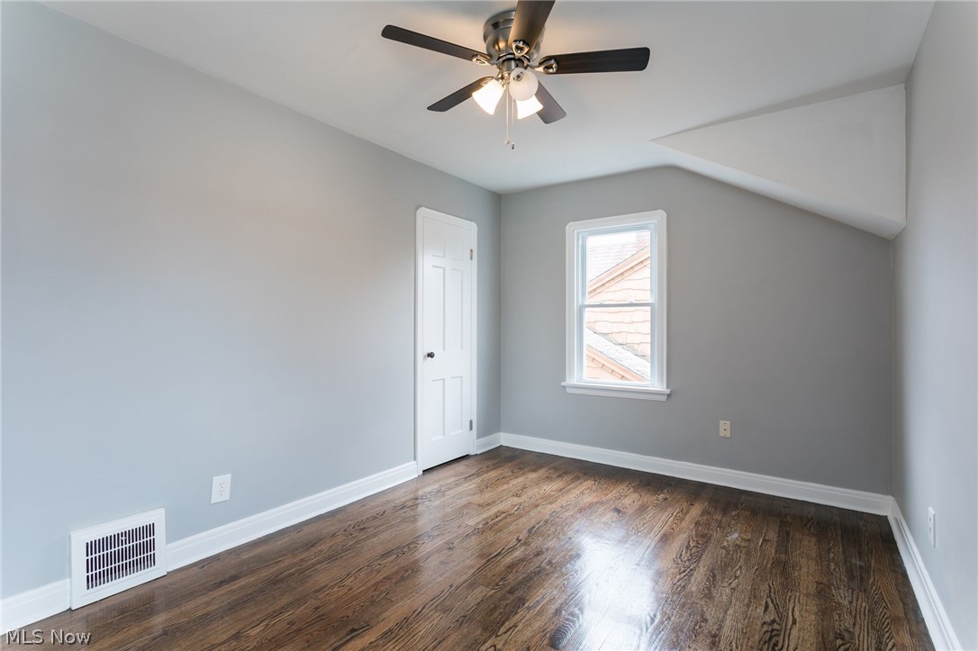 15816 Munn Road Cleveland, OH 44111 - Photo 19 of 29 Gallery Image 19