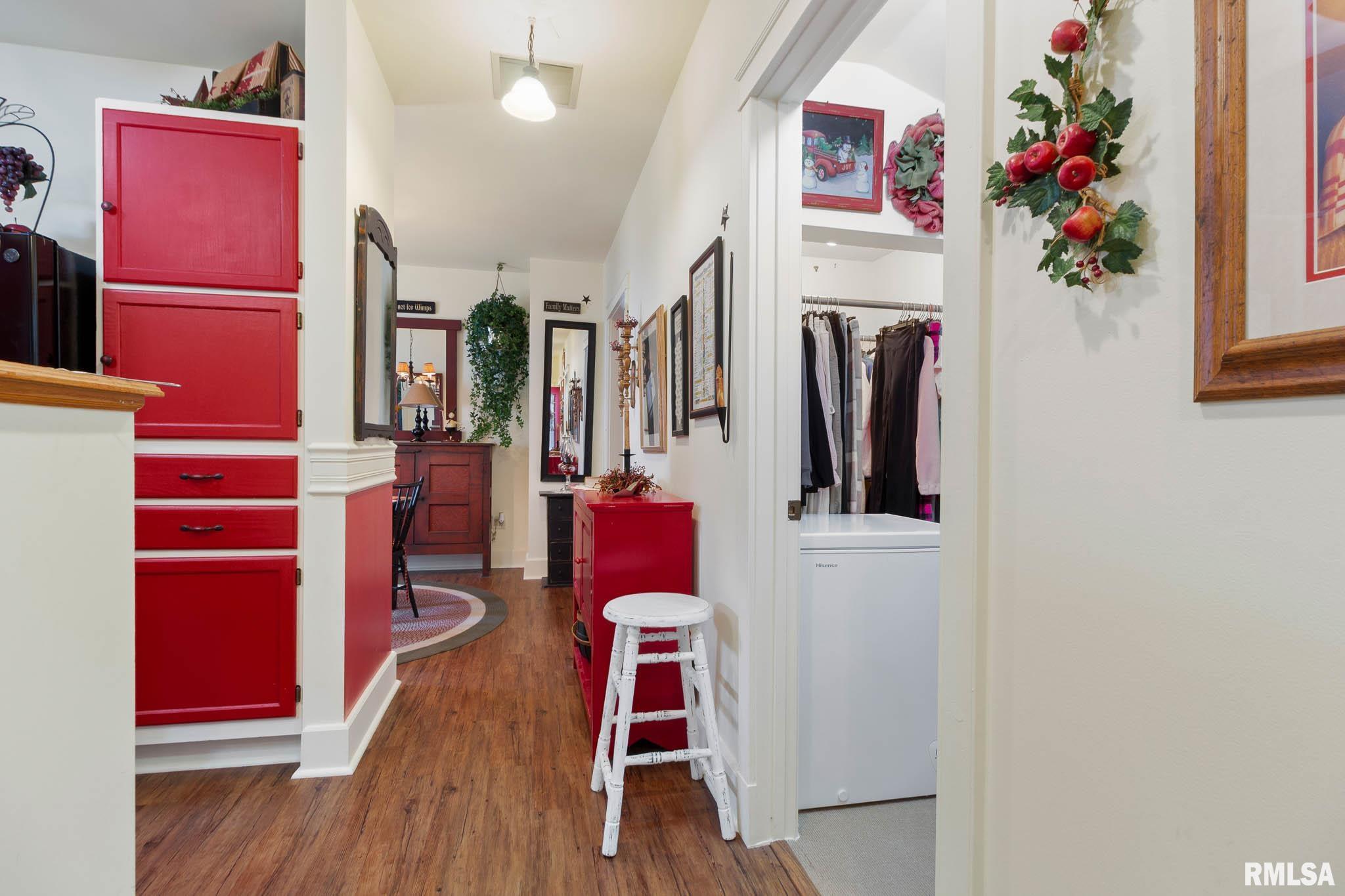 301 North 9th Street Herrin, IL 62948 - Photo 8 of 25