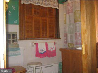 109 Crestview Road Upper Darby, PA 19082 - Photo 6 of 6