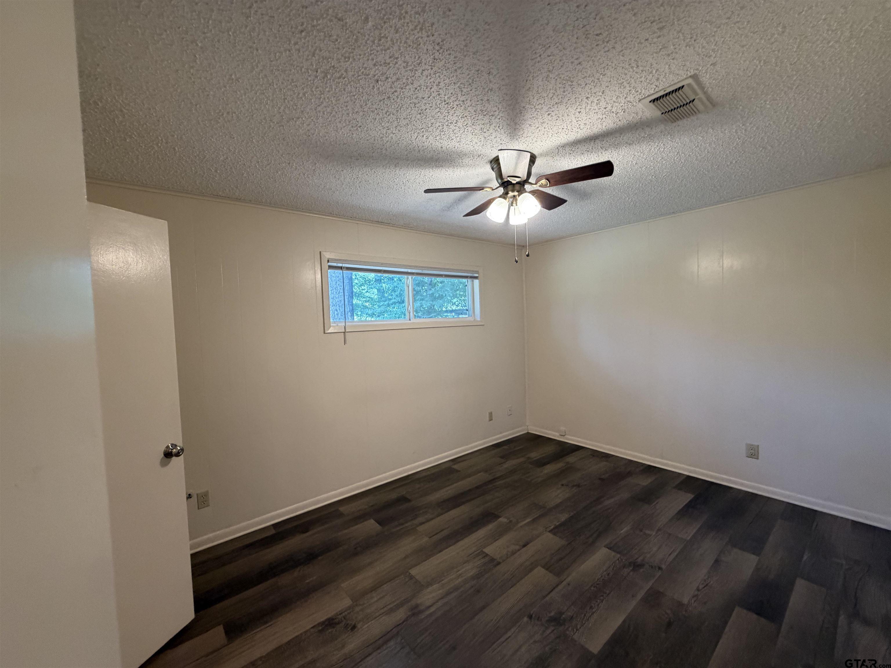 307 Ralph Street Longview, TX 75605 - Photo 16 of 31 Gallery Image 16
