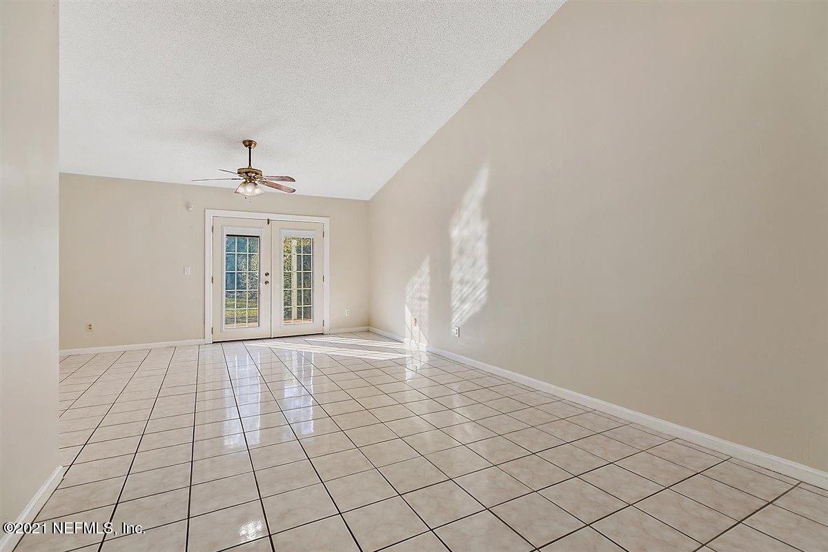 11780 Wattle Tree Road North Jacksonville, FL 32246 - Photo 4 of 13 04-Living Room
