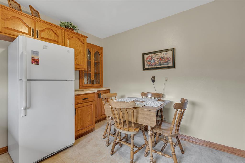 452 Center Grange Road Monaca, PA 15061 - Photo 11 of 34 kitcen