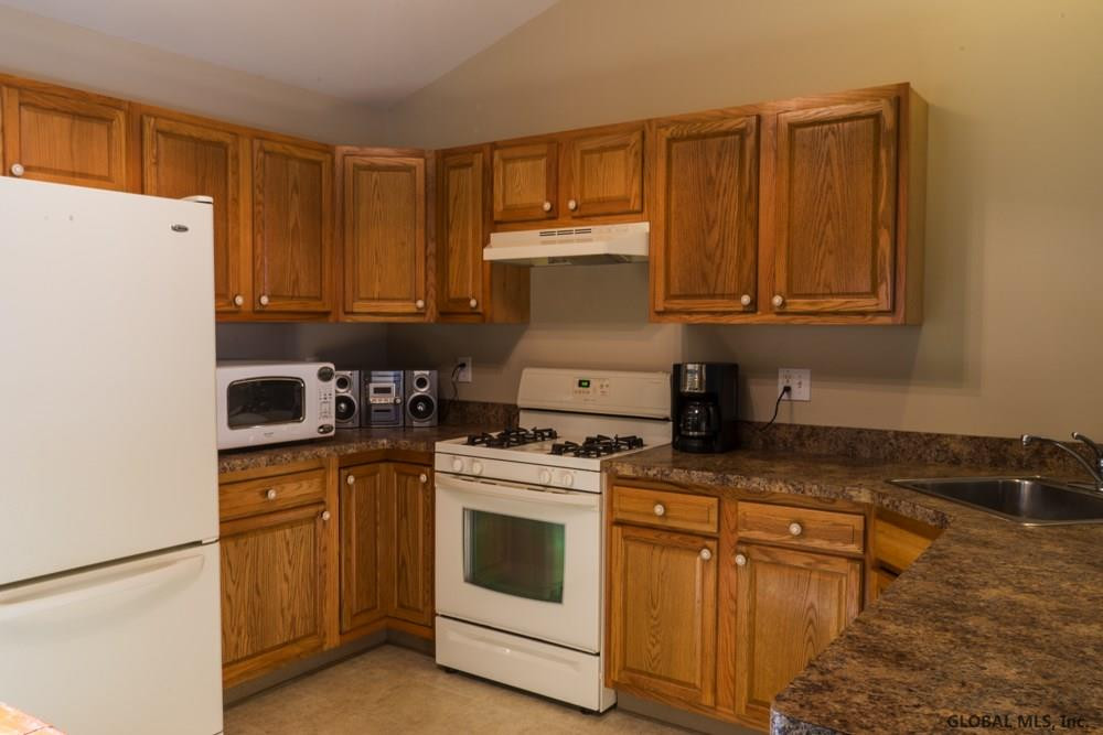 11 Garnet Lane Scotia, NY 12302 - Photo 15 of 16 Photo 15