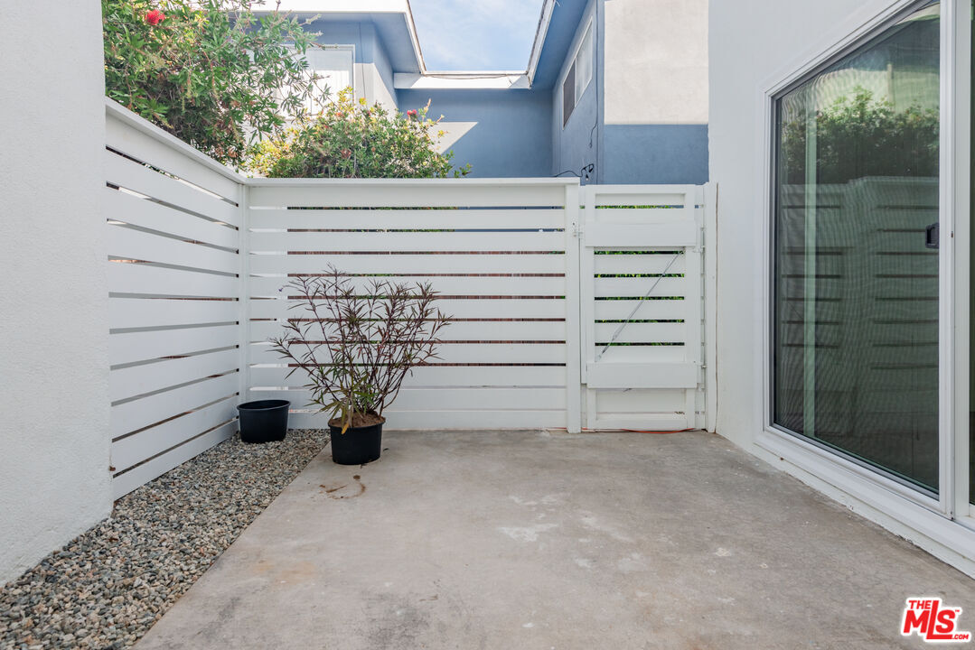 1303 Beryl Street Redondo Beach, CA 90277 - Photo 23 of 31