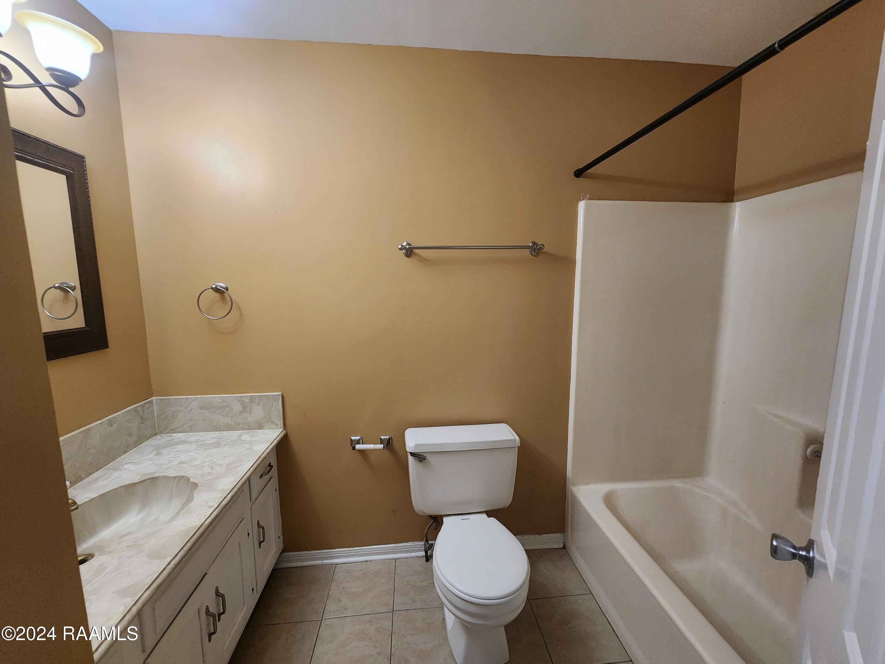 306 Rue Chartres Lafayette, LA 70508 - Photo 5 of 6 20241010_093933