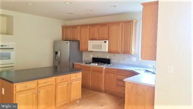 703 Childs Point Road Annapolis, MD 21401 - Photo 11 of 19 Gallery Image 11