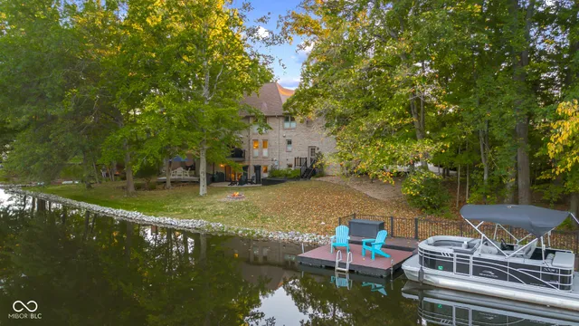 $965,000 | 875 Baywood Court, Columbus, IN 47201