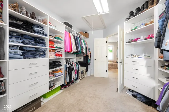 $965,000 | 875 Baywood Court, Columbus, IN 47201