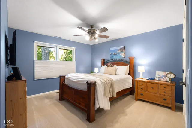 $965,000 | 875 Baywood Court, Columbus, IN 47201