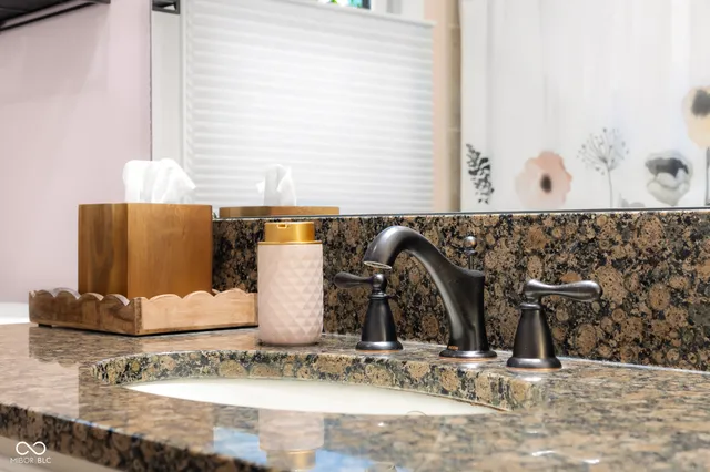 $965,000 | 875 Baywood Court, Columbus, IN 47201