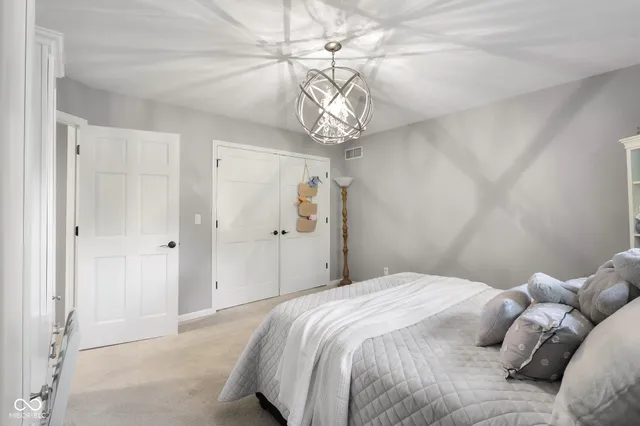 $965,000 | 875 Baywood Court, Columbus, IN 47201