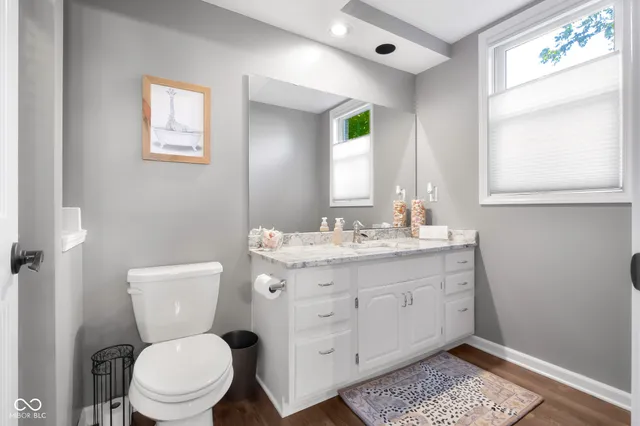 $965,000 | 875 Baywood Court, Columbus, IN 47201