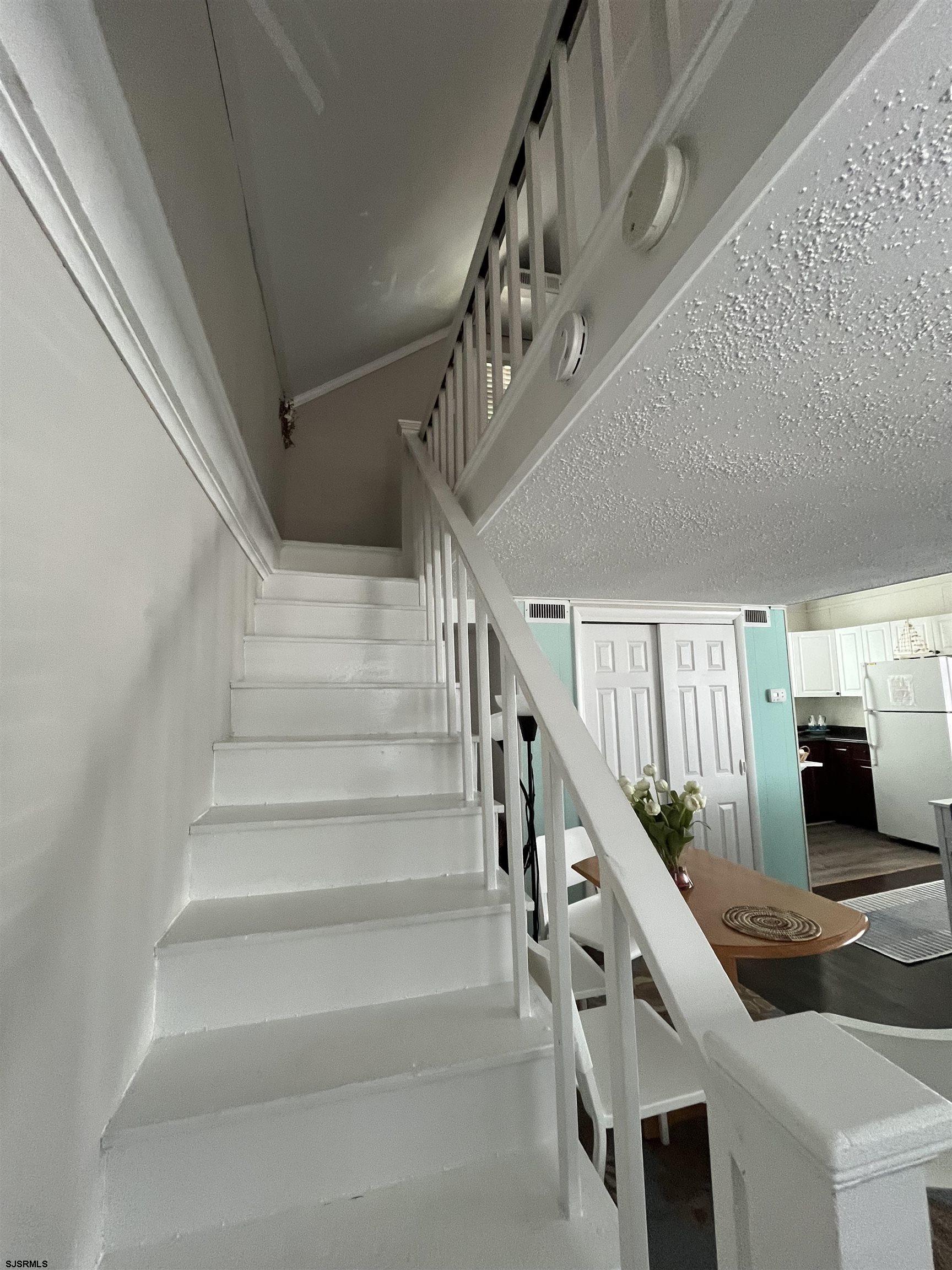 509 East 4th Street, Unit COTTAGE Ocean City, NJ 08226 - Photo 12 of 13 a view of entryway and hall