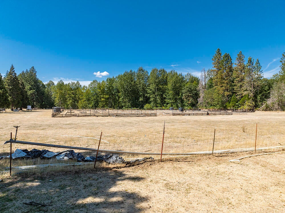 6446 Holland Loop Road Cave Junction, OR 97523 - Photo 53 of 55 54