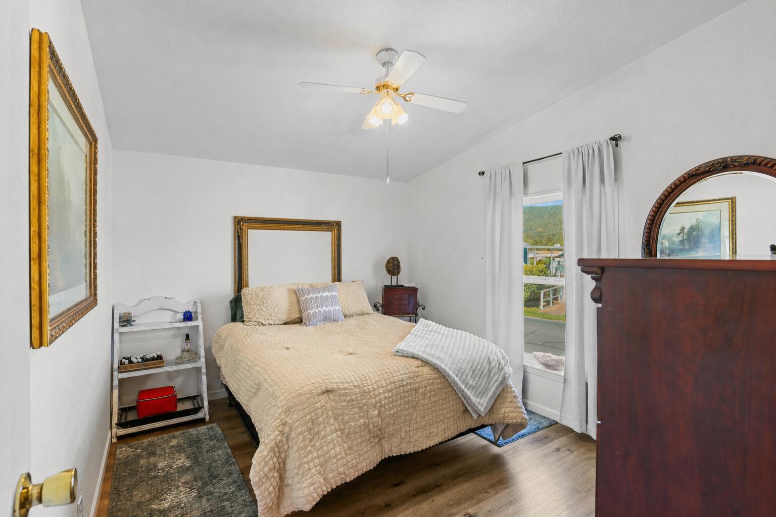 8401 Old Stage Road, Unit 54 Central Point, OR 97502 - Photo 18 of 31 Second Bedroom