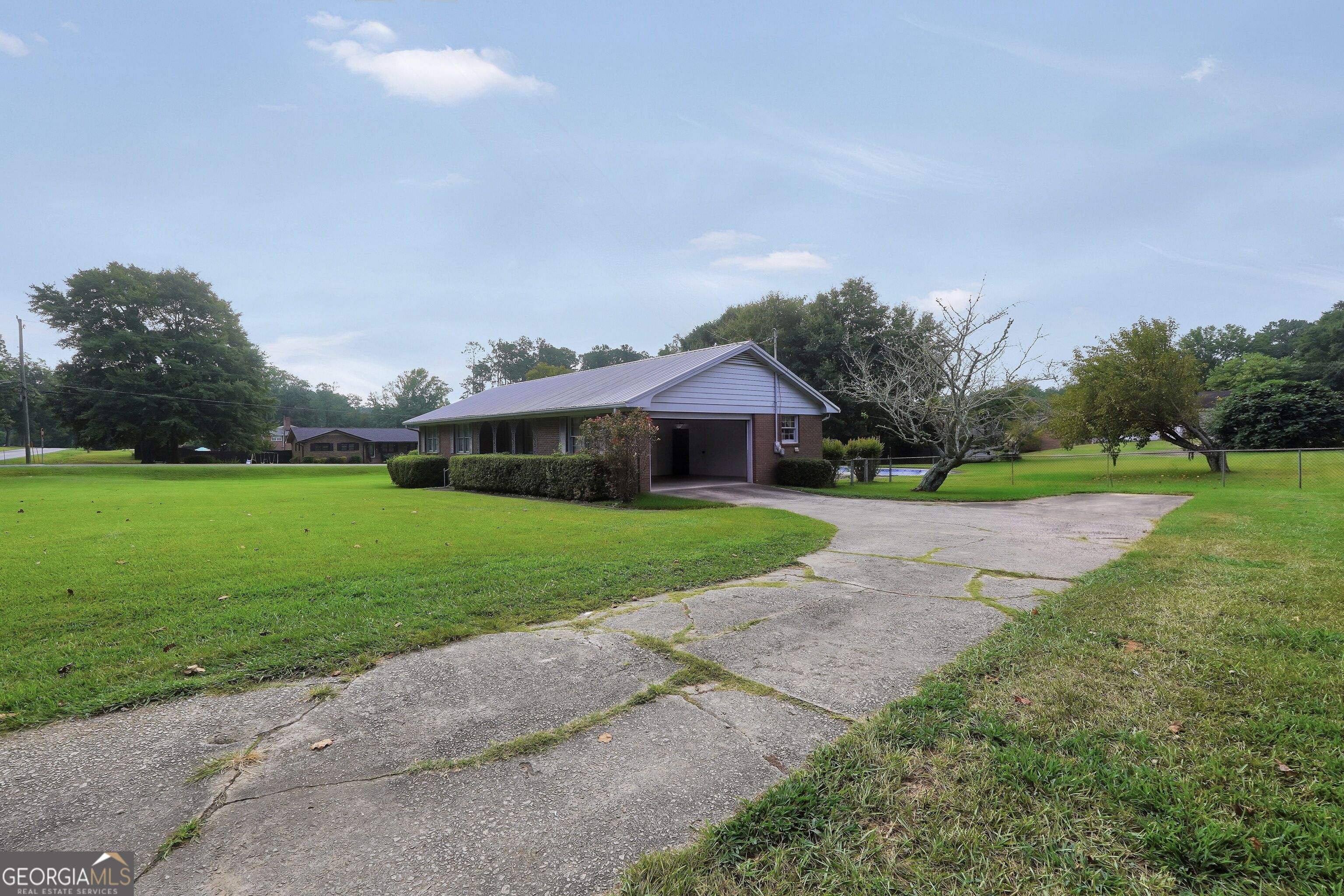 540 Freeman Street Jackson, GA 30233 - Photo 3 of 23 Gallery Image 3