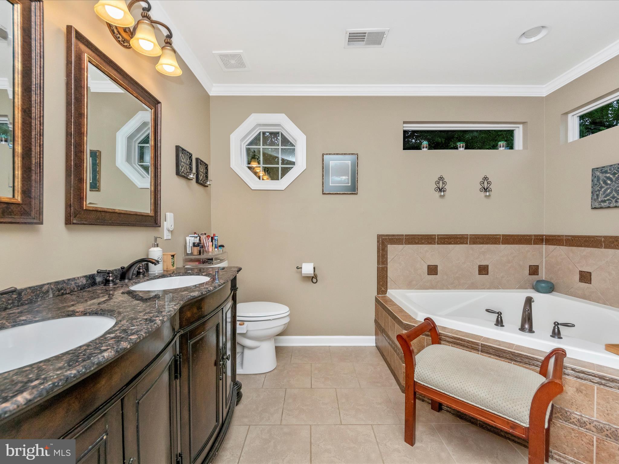 28 Robinson Road Severna Park, MD 21146 - Photo 24 of 55 Primary Bathroom