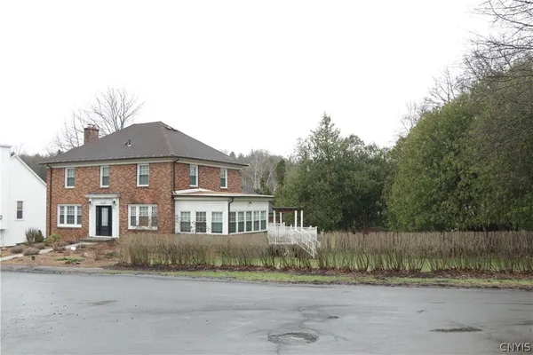 $475,000 | 100 Gifford Parkway, Syracuse, NY 13214