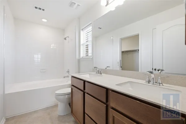 $2,600 | 7812 Song Sparrow Dr., Austin, TX 78744