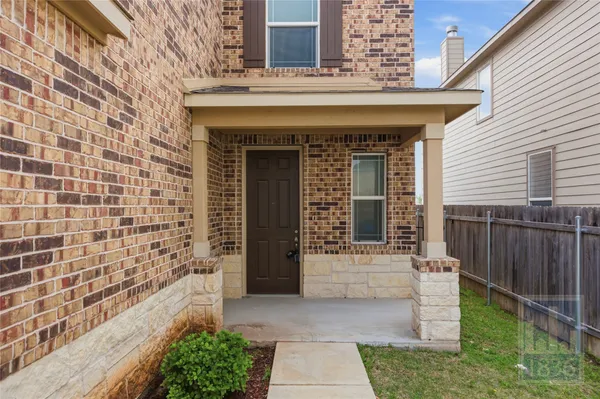 $2,600 | 7812 Song Sparrow Dr., Austin, TX 78744