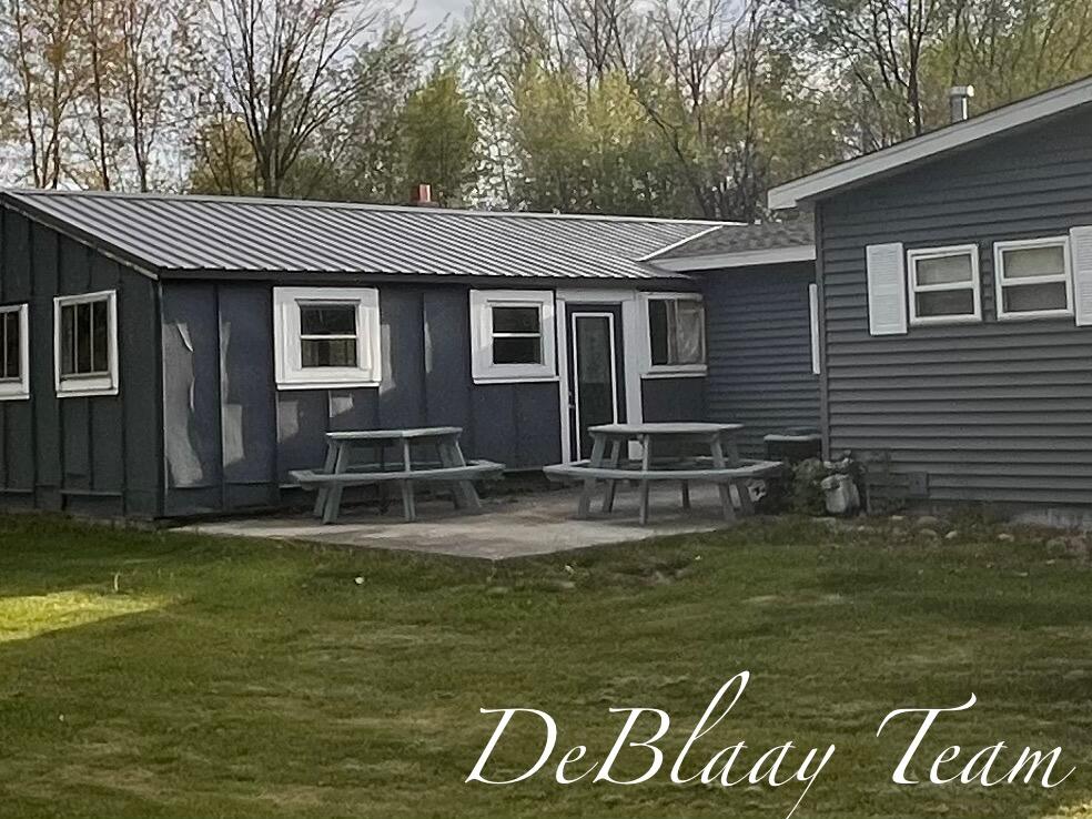 6061 Cutler Road Lakeview, MI 48850 - Photo 6 of 36 IMG_8158 (1)