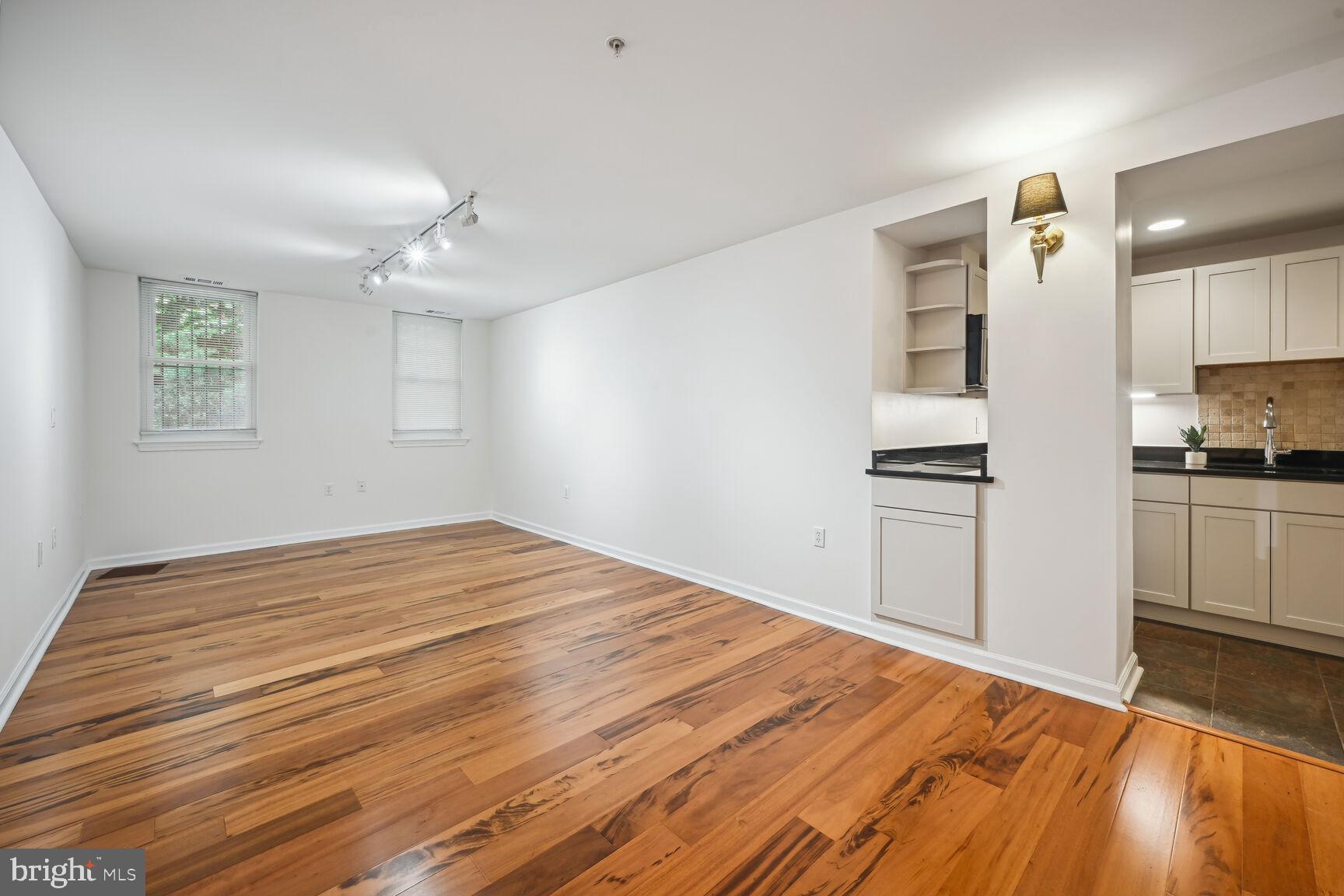 2627 Adams Mill Road Northwest, Unit T4 Washington, DC 20009 - Photo 2 of 12 Gallery Image 2
