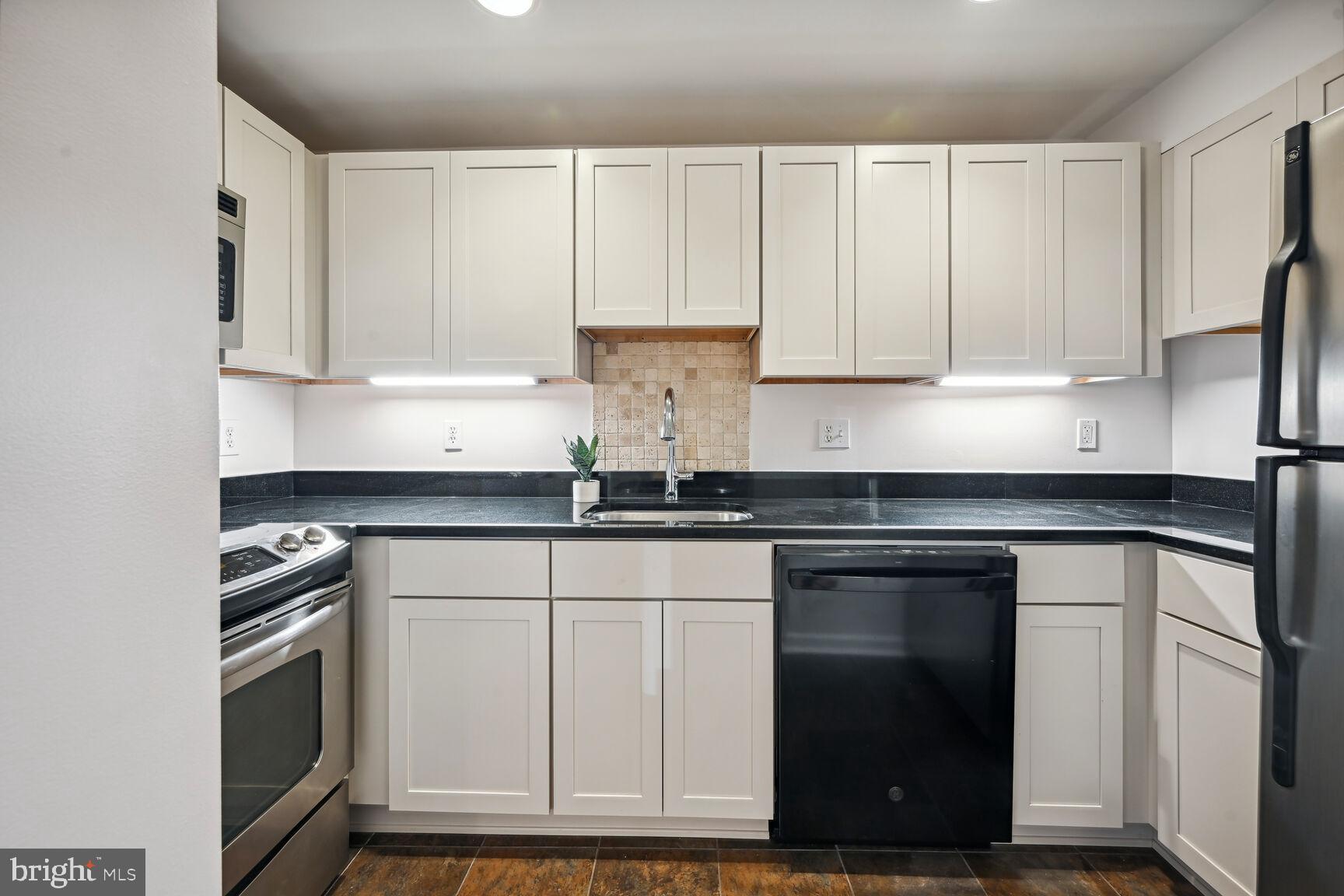 2627 Adams Mill Road Northwest, Unit T4 Washington, DC 20009 - Photo 4 of 12 Gallery Image 4