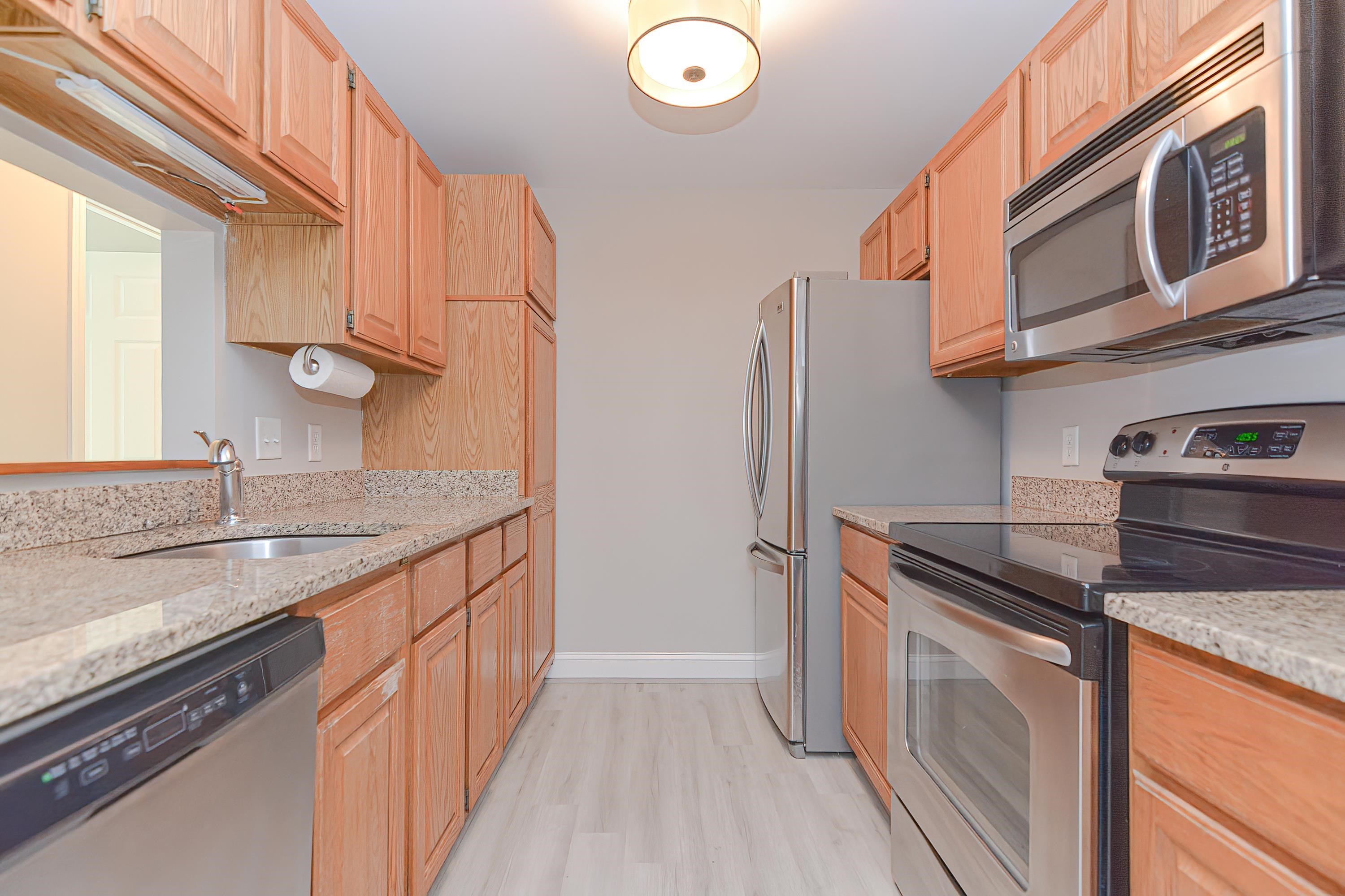 2 Maple Ridge Drive, Unit 15 Merrimack, NH 03054 - Photo 1 of 38