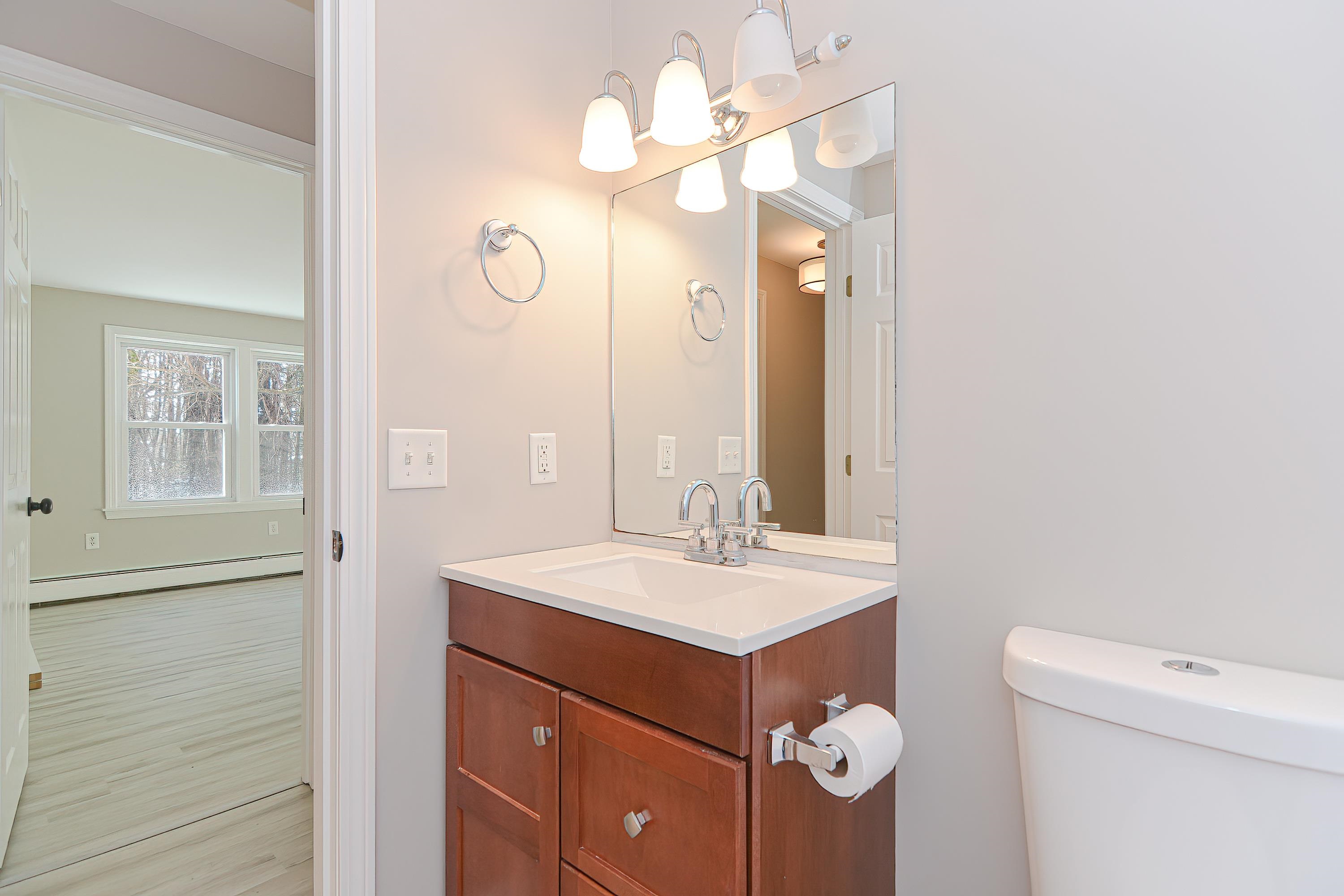 2 Maple Ridge Drive, Unit 15 Merrimack, NH 03054 - Photo 16 of 38