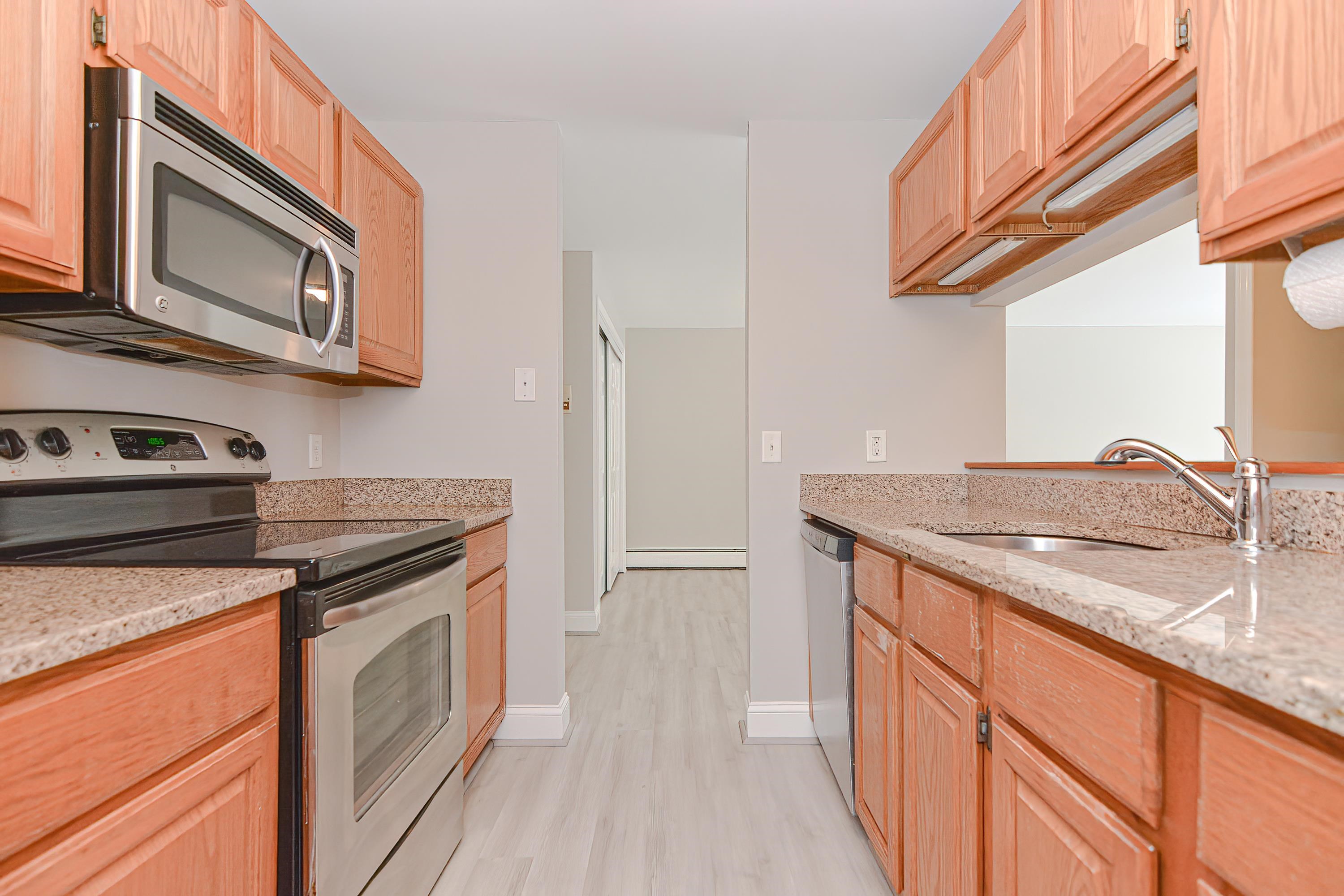 2 Maple Ridge Drive, Unit 15 Merrimack, NH 03054 - Photo 10 of 38