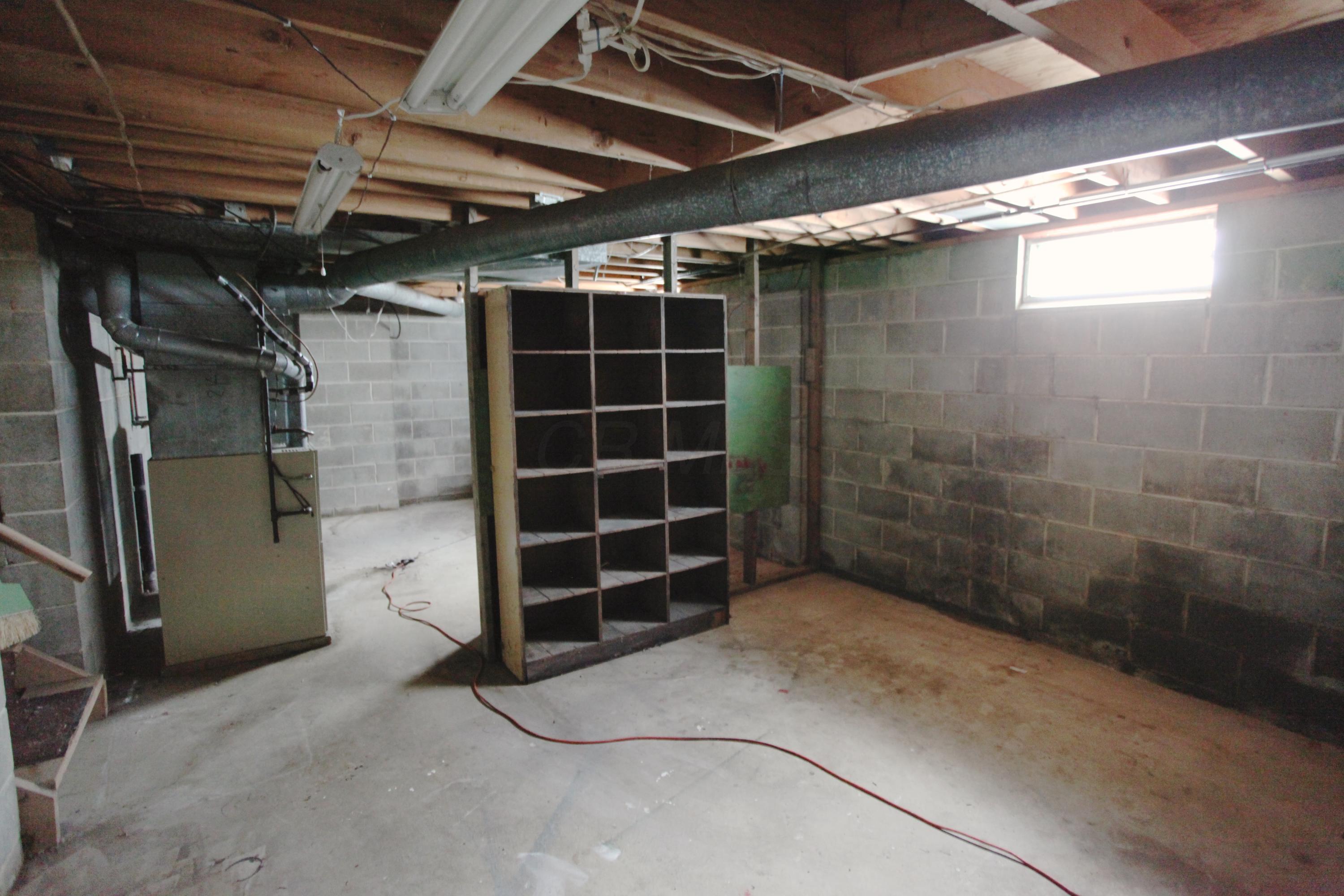 2127 Brookfield Road Columbus, OH 43229 - Photo 16 of 21 Gallery Image 16