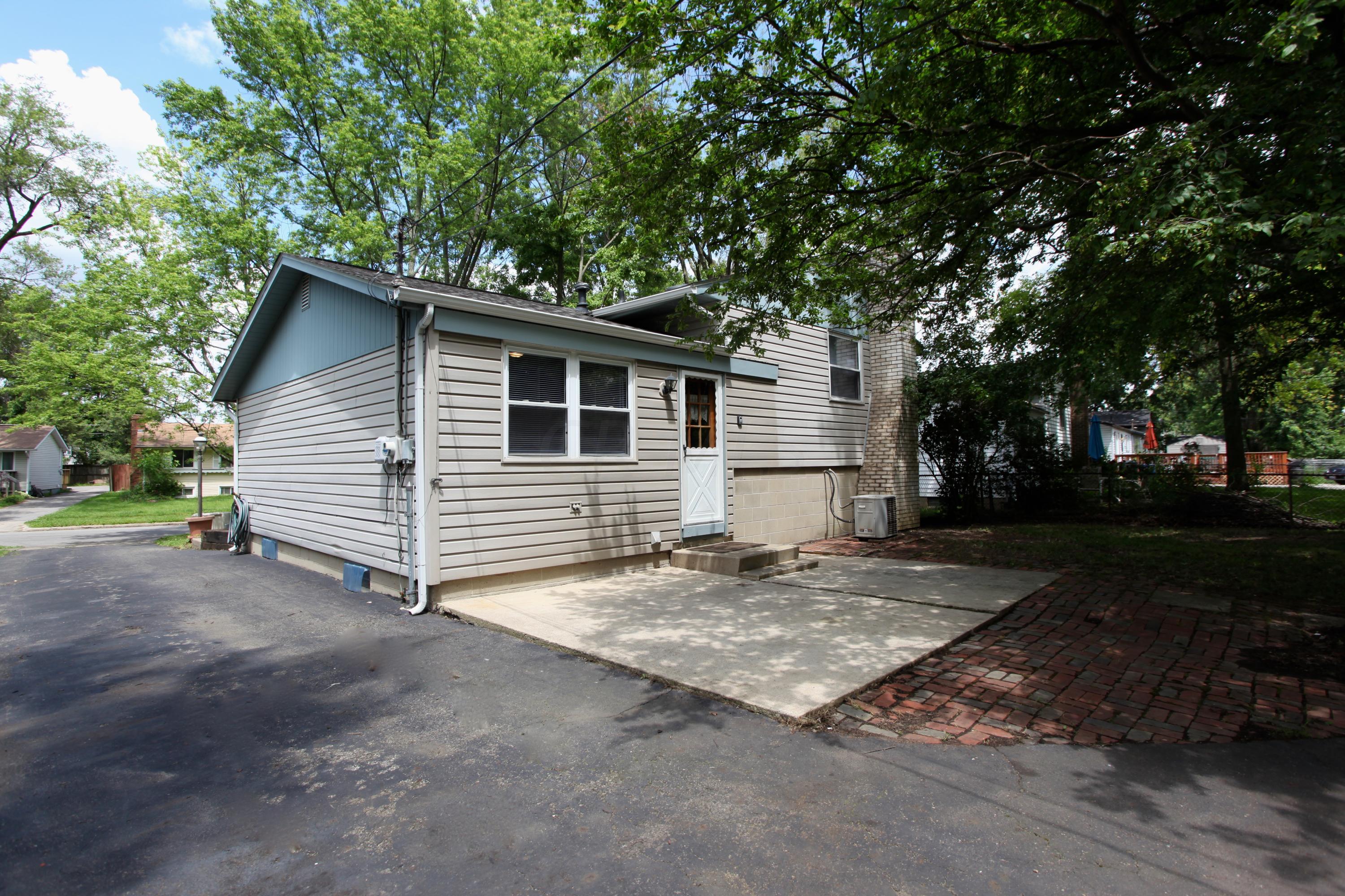 2127 Brookfield Road Columbus, OH 43229 - Photo 18 of 21 Gallery Image 18