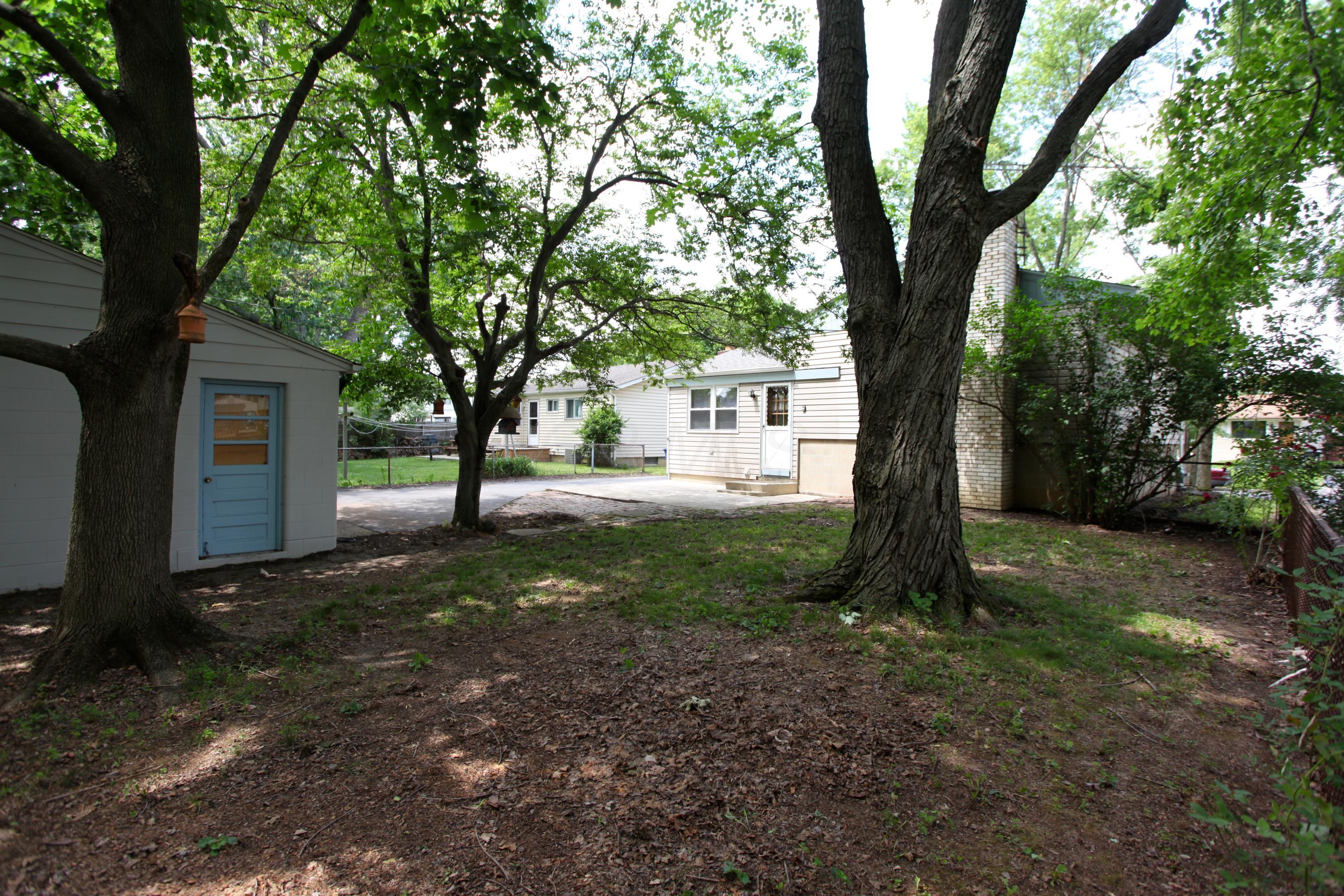 2127 Brookfield Road Columbus, OH 43229 - Photo 19 of 21 Gallery Image 19
