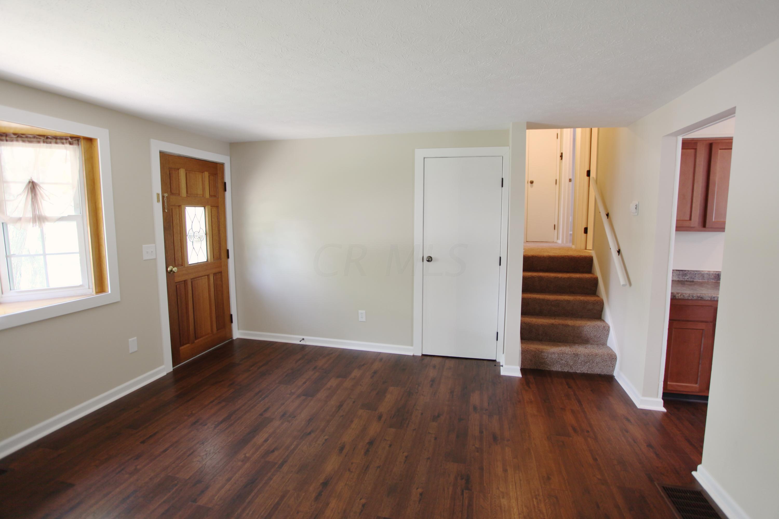 2127 Brookfield Road Columbus, OH 43229 - Photo 5 of 21 Gallery Image 5