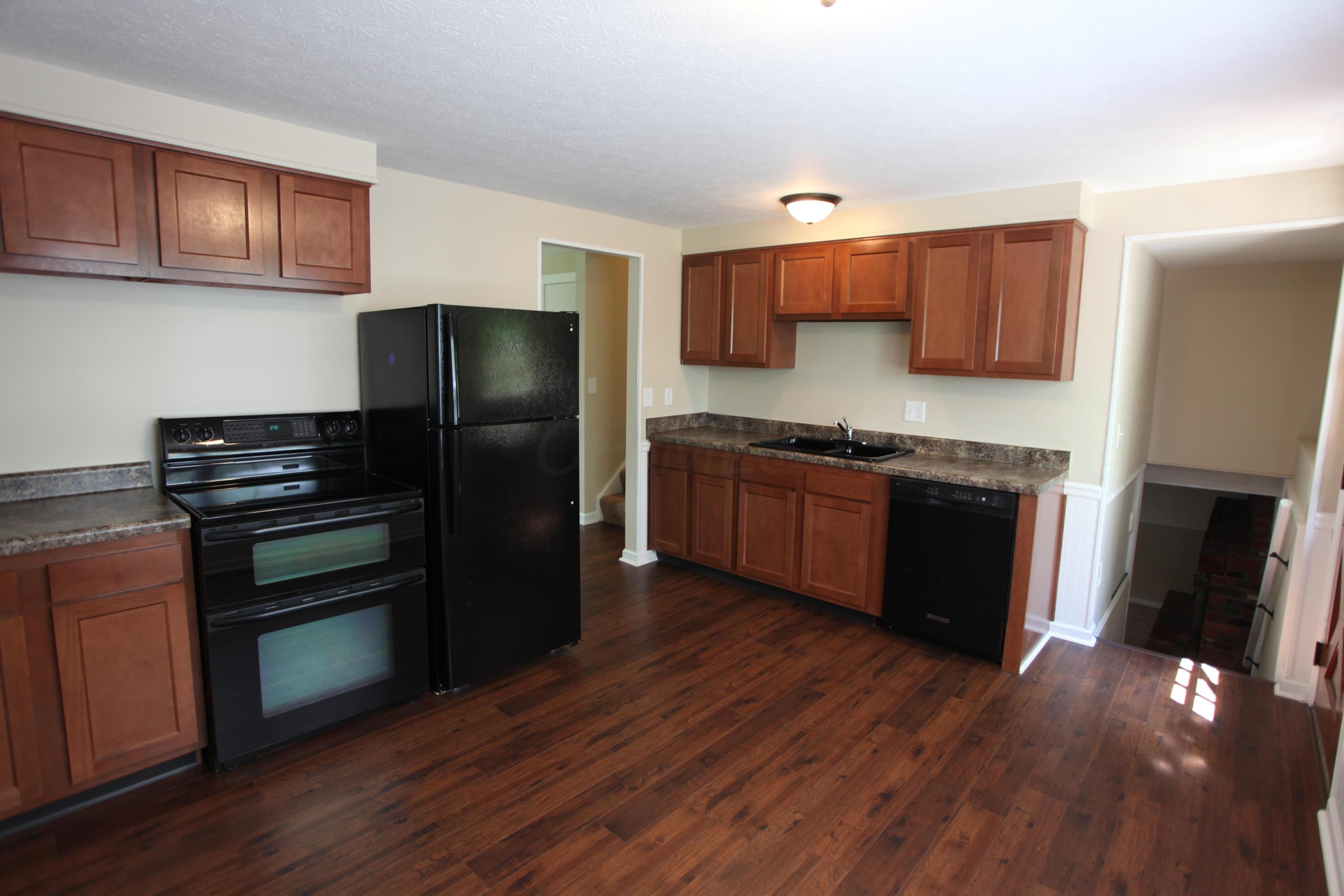 2127 Brookfield Road Columbus, OH 43229 - Photo 7 of 21 Gallery Image 7