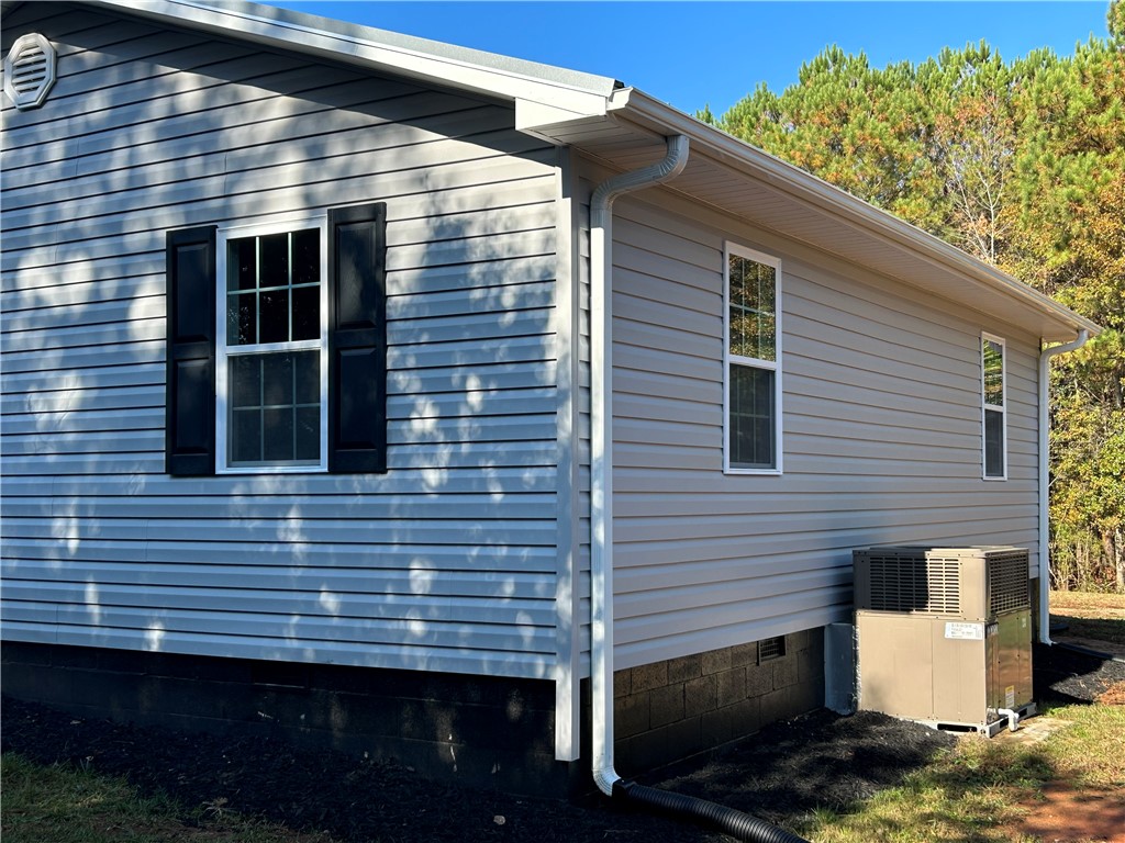 1019 Slab Bridge Road Liberty, SC 29657 - Photo 3 of 14