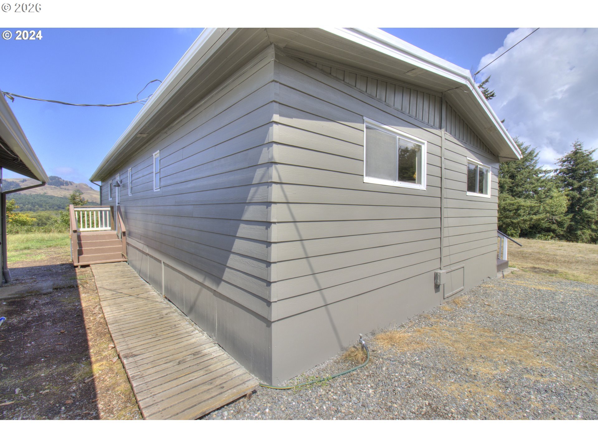 95171 Vista Loop Gold Beach, OR 97444 - Photo 35 of 35 a view of a backyard