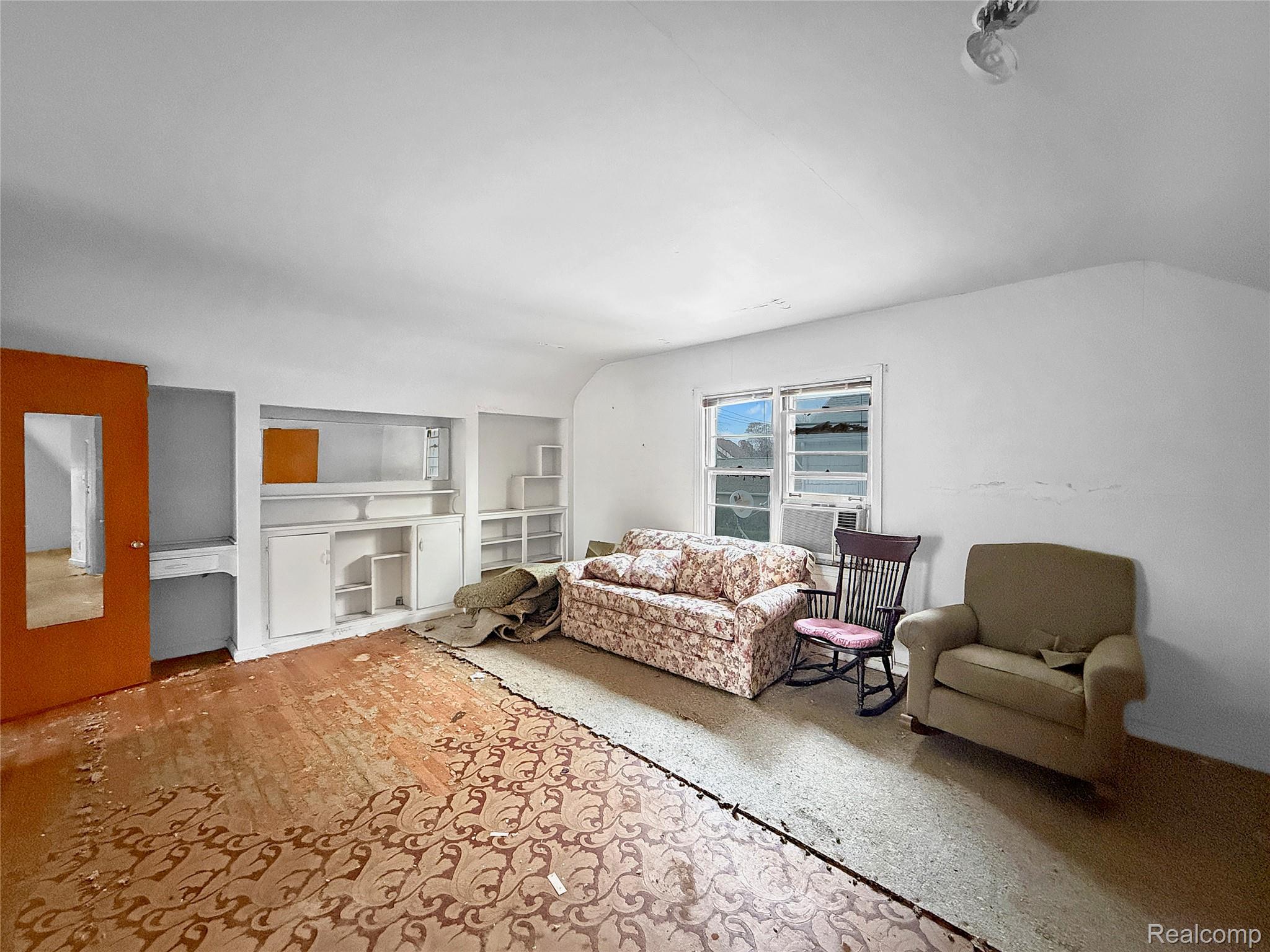 1768 Hampton Road Grosse Pointe, MI 48236 - Photo 25 of 46 36710b75cf0d3e6c7c2373d932fdc40777b3b4be.jpeg