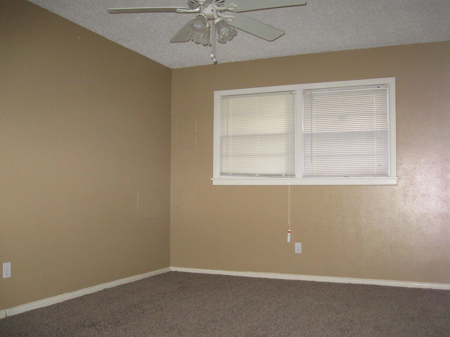 2012 54th Street, Unit A Lubbock, TX 79412 - Photo 5 of 8 Photo 5
