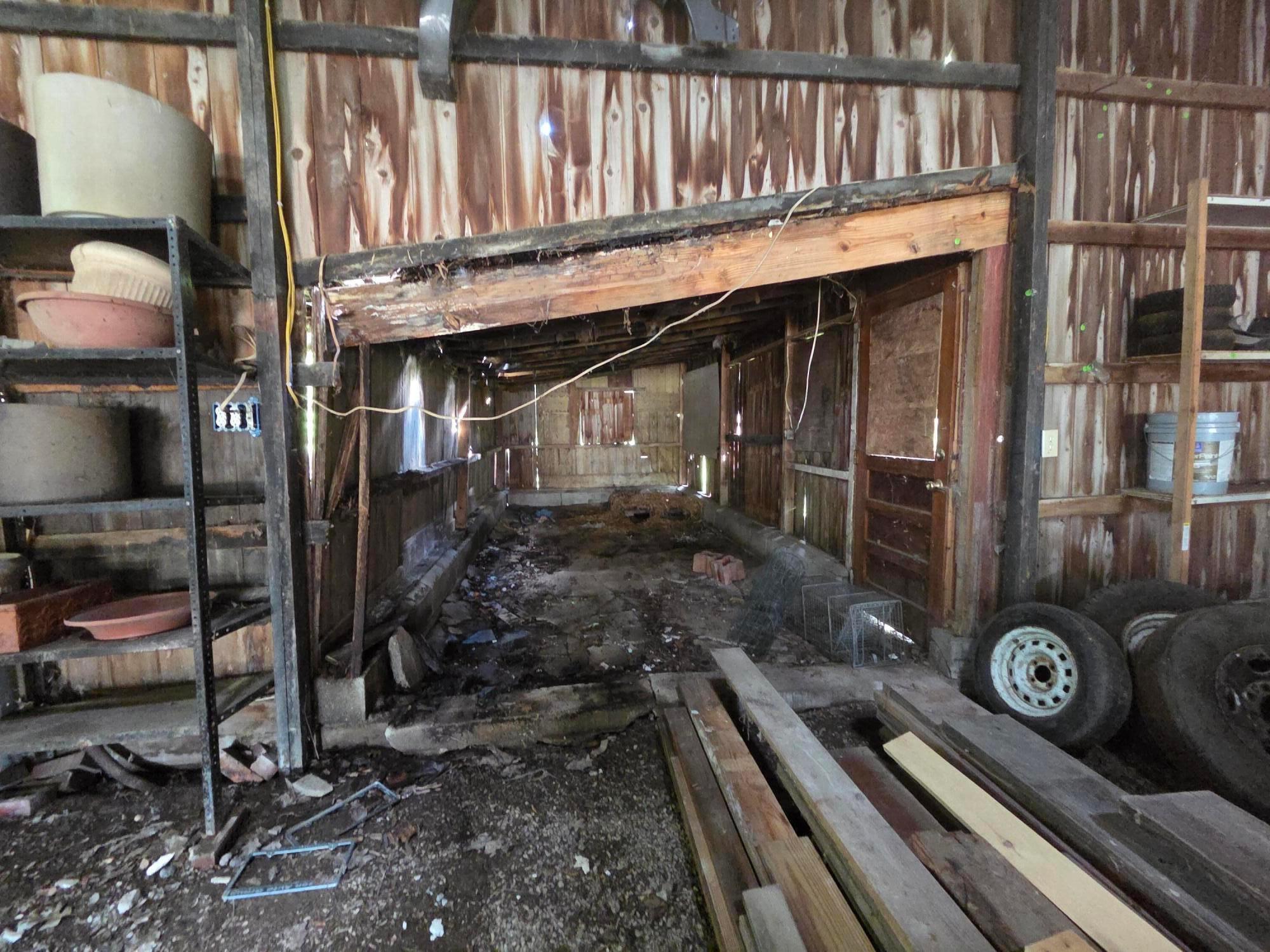 2953 Headleys Mill Road Southwest Pataskala, OH 43062 - Photo 93 of 107 Barn 1