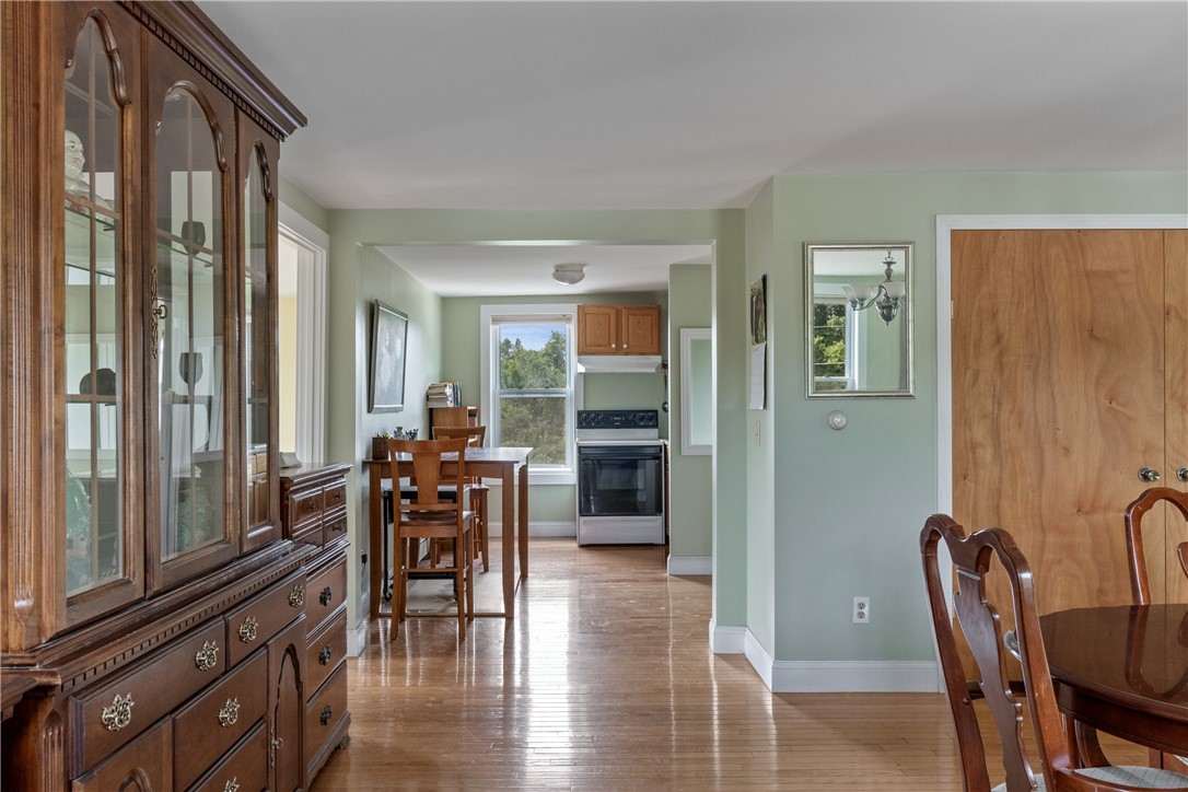 31 Pine Swamp Road Cumberland, RI 02895 - Photo 28 of 41