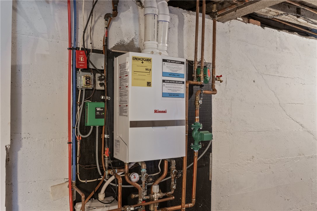 31 Pine Swamp Road Cumberland, RI 02895 - Photo 35 of 41